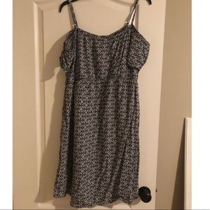 Cold shoulder maternity dress!